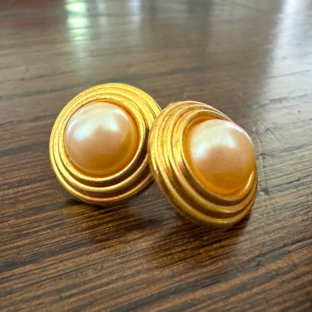 Vintage Gold Pearl Earrings